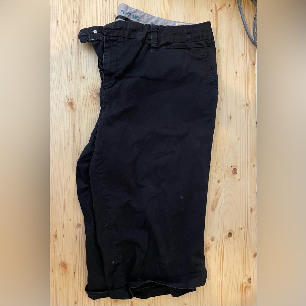 Avenue Shorts